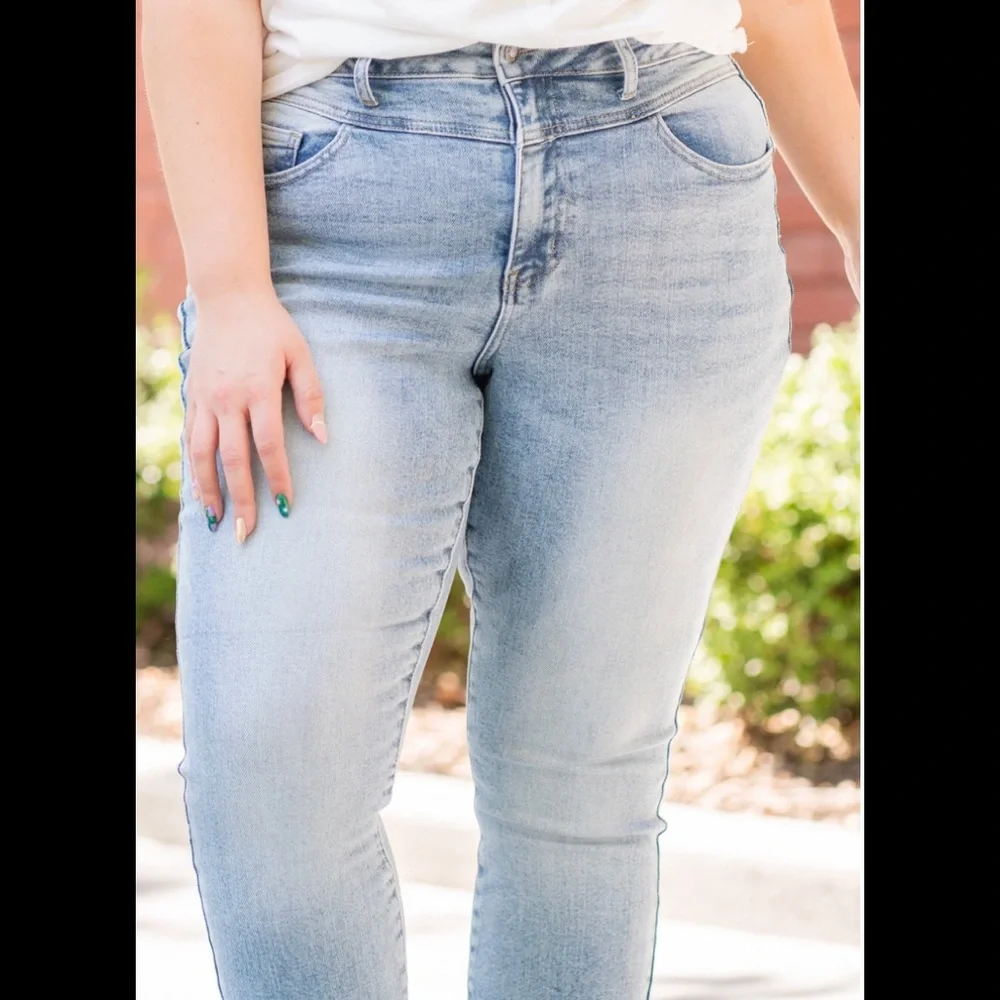 NWT JUDY BLUE Front Yoke Skinny high Rise Jeans - Picture 7 of 13